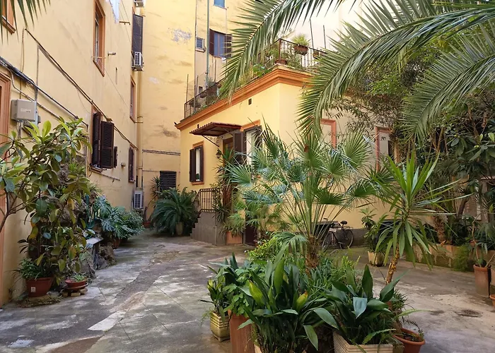 Апартаменты St Peter Charming House